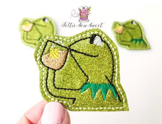 Frog sips tea felties, Animal feltie